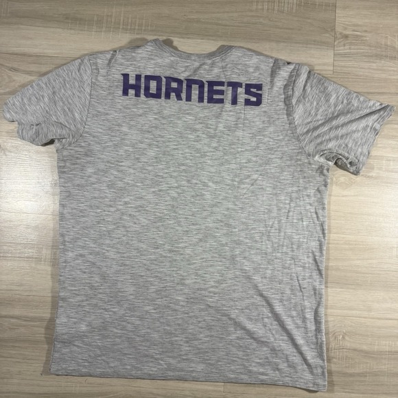 Air Jordan Nike NBA Charlotte Hornets Warm Up T Shirt Men's Size XL Tall Dri Fit - Picture 3 of 7